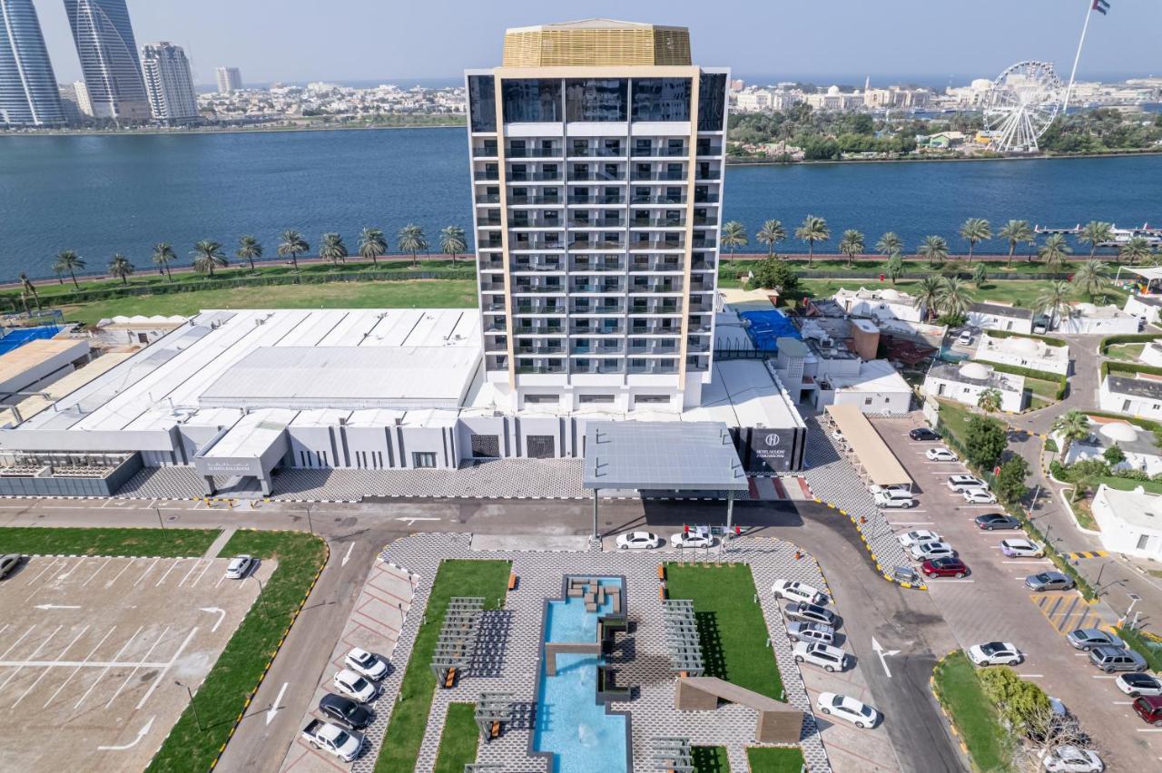 Hotel Holiday International Sharjah Exterior foto